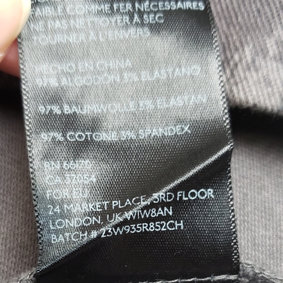 ⚪2/$20 BDG Urban Outfitters Gray Python Print Denim Mini Skirt - Picture 9 of 10